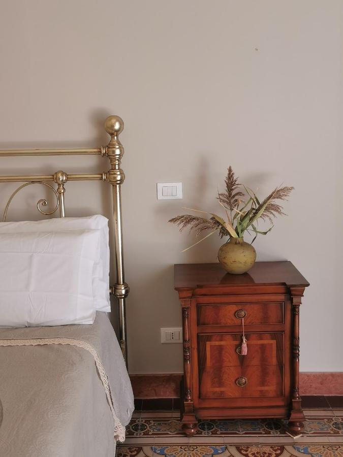 Dimora Lecerf Hotel Palermo Buitenkant foto